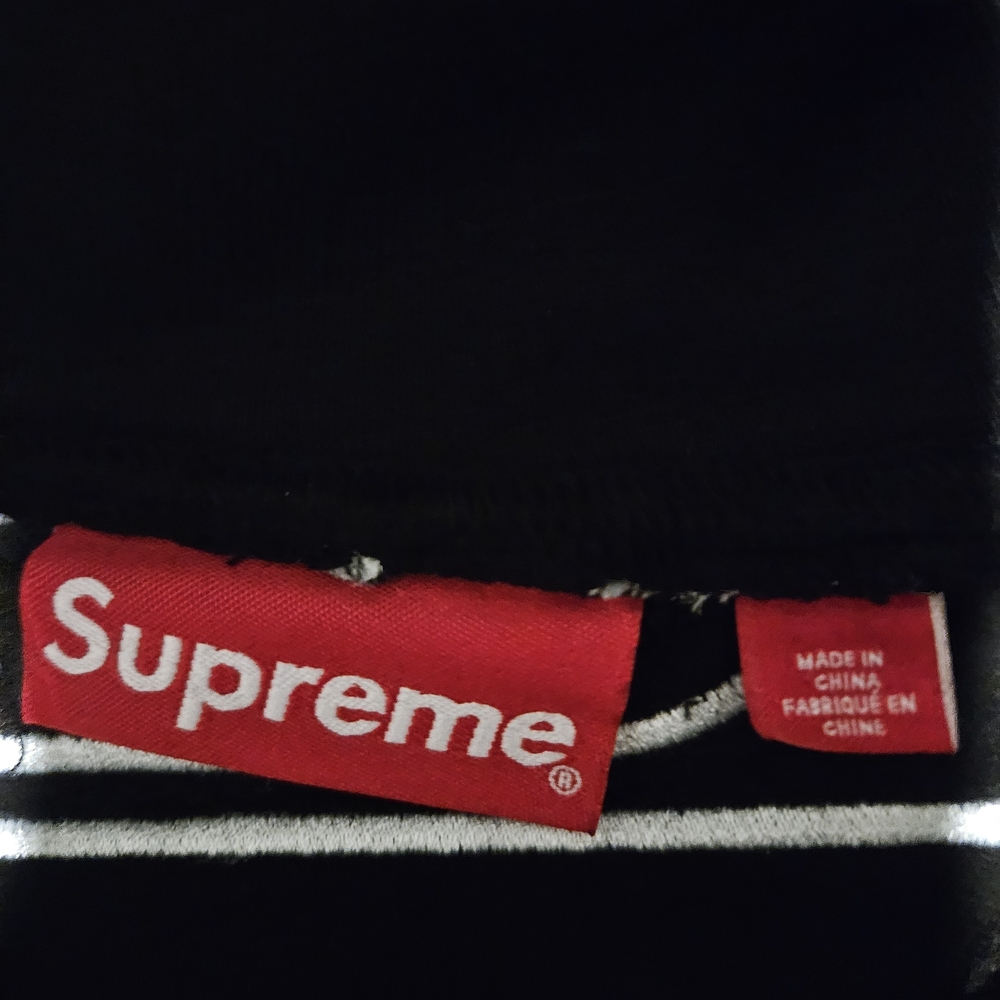 NWOT Supreme Black Hoodie With Satin Bold White Logo - Picture 5 of 13